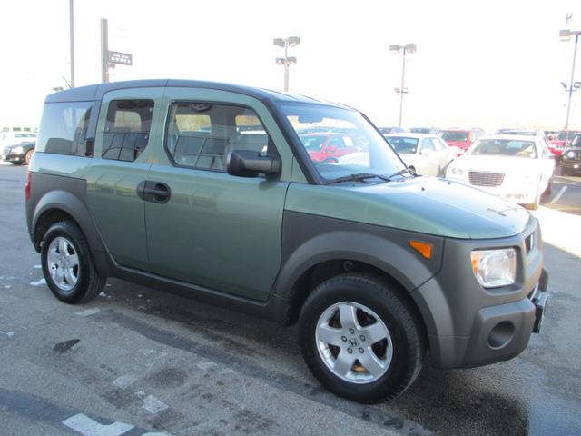 Honda Element 2004 photo 4