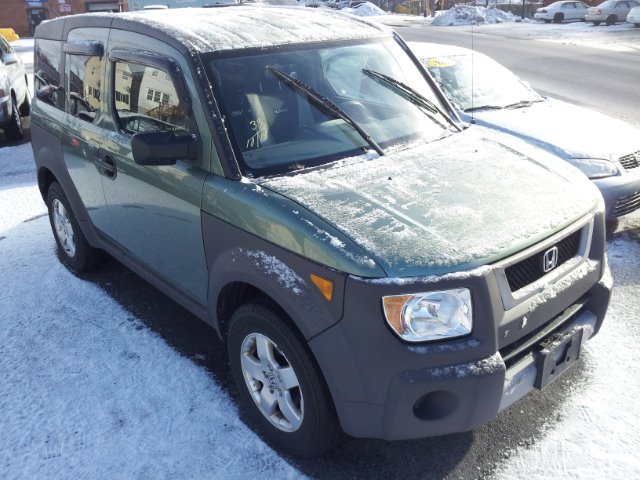 Honda Element 2004 photo 2