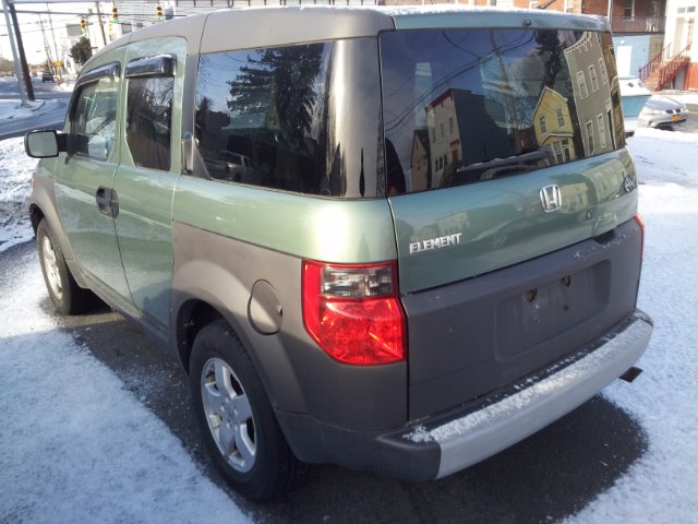 Honda Element 2004 photo 4