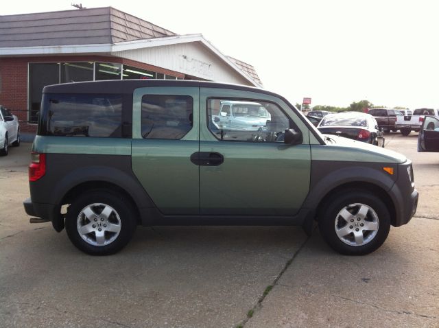 Honda Element 2004 photo 3