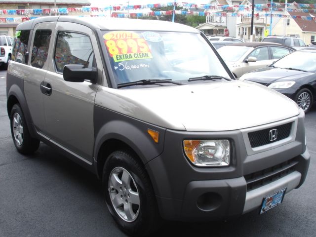 Honda Element 2004 photo 1