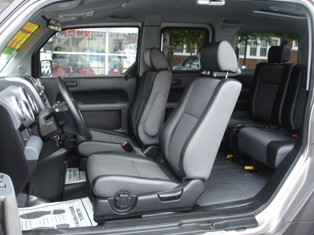Honda Element 2004 photo 3