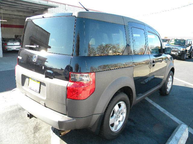 Honda Element 2004 photo 4