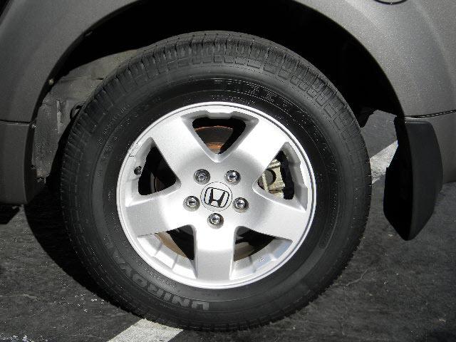 Honda Element 2004 photo 5