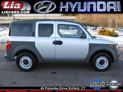 Honda Element 2004 photo 2