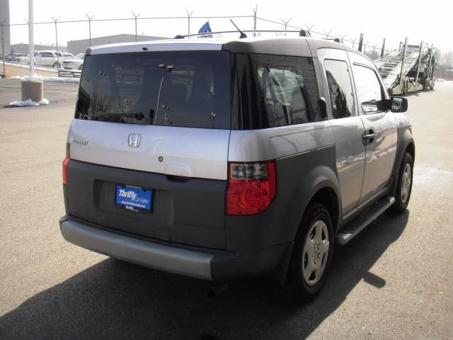 Honda Element 2004 photo 1