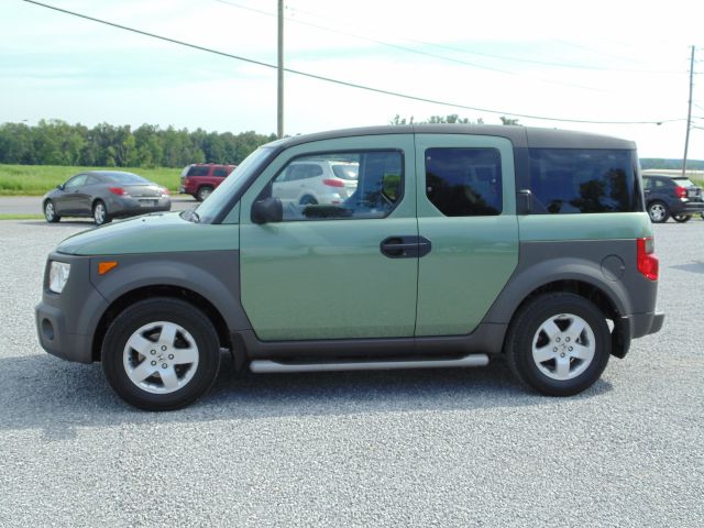 Honda Element 2004 photo 1
