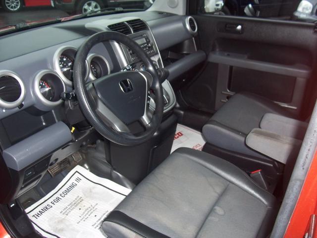 Honda Element 2004 photo 4