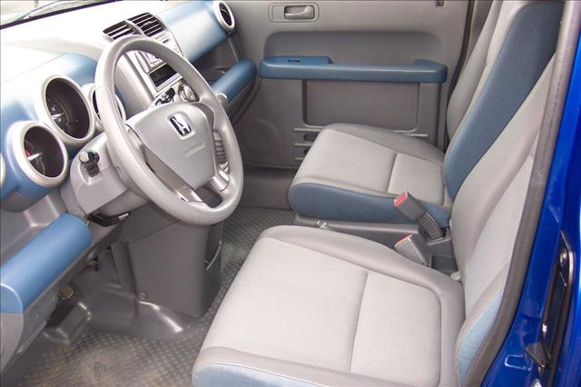 Honda Element 2004 photo 3