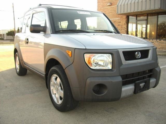 Honda Element 2004 photo 1