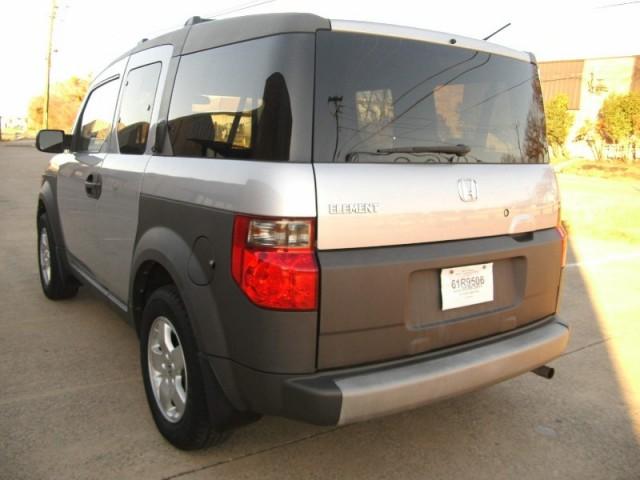 Honda Element 2004 photo 3