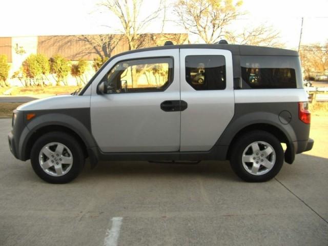 Honda Element 2004 photo 5