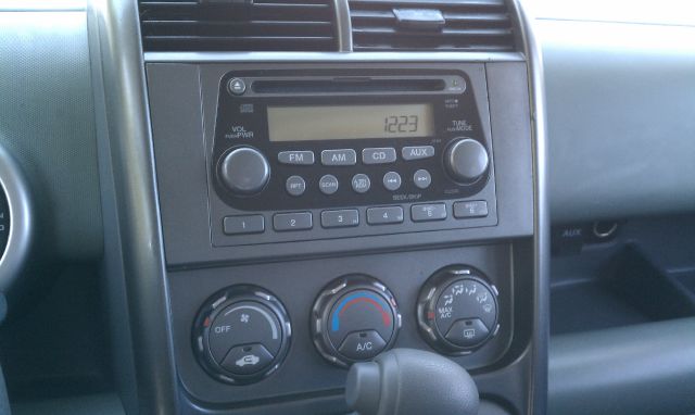 Honda Element 2004 photo 3