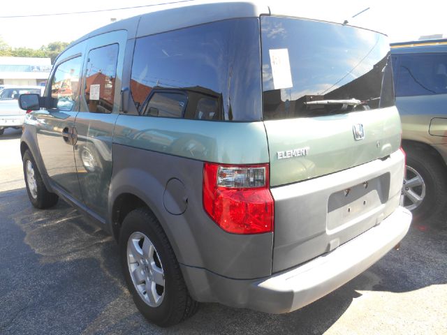 Honda Element Challenger SUV