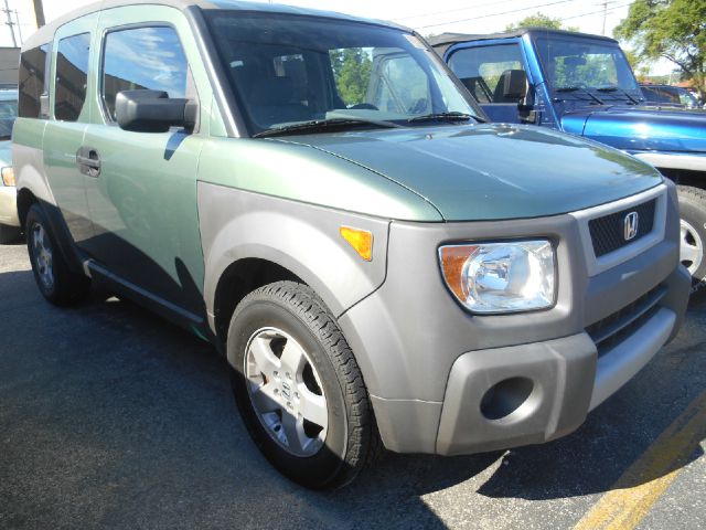 Honda Element 2004 photo 1