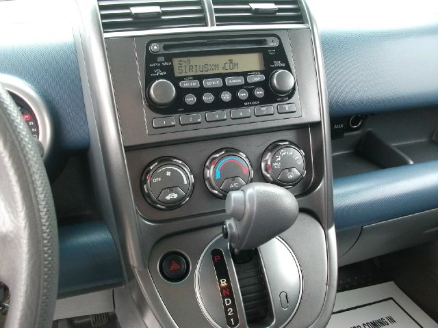 Honda Element 2005 photo 4