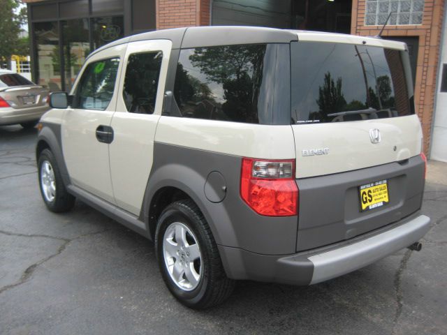 Honda Element 2005 photo 1
