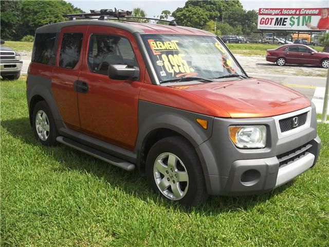 Honda Element 2005 photo 2