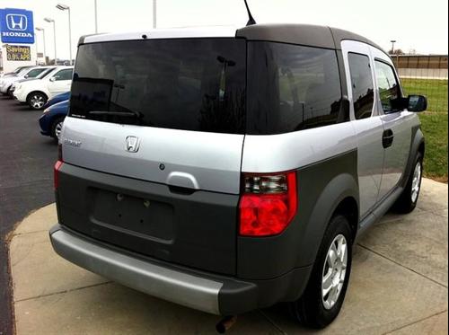 Honda Element 2005 photo 2