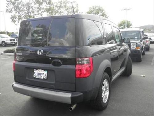 Honda Element 2006 photo 2