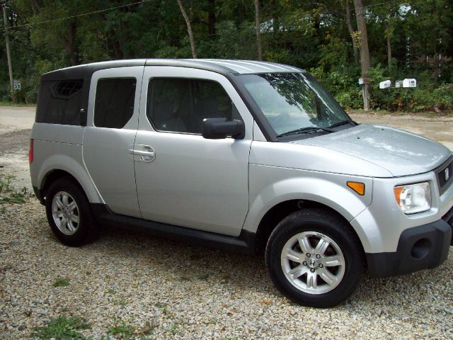 Honda Element 2006 photo 1