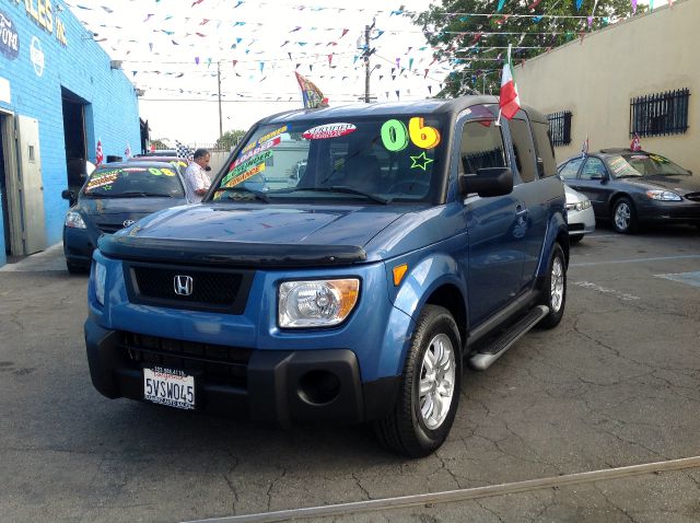 Honda Element 2006 photo 2