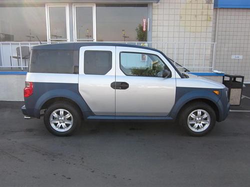 Honda Element 2006 photo 1