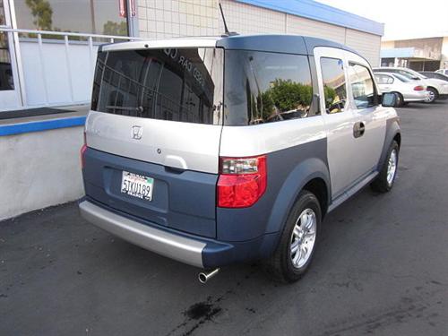 Honda Element 2006 photo 2