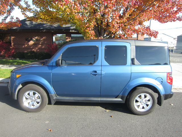 Honda Element SLT Big Horne SUV