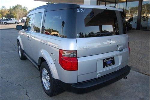 Honda Element 2006 photo 2