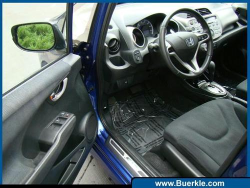 Honda Fit 2010 photo 2