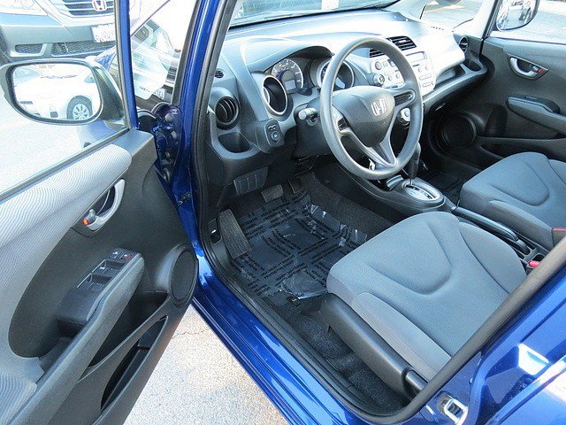 Honda Fit 2010 photo 2