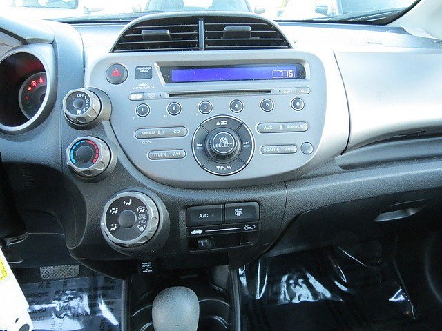 Honda Fit 2010 photo 3