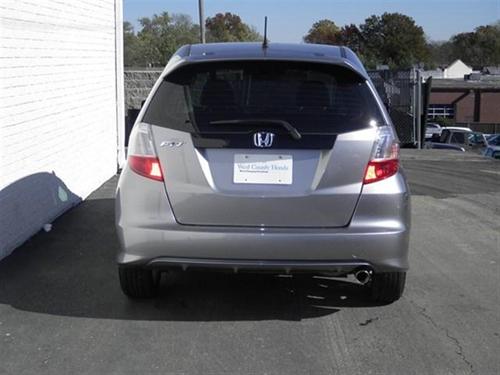 Honda Fit 2010 photo 2