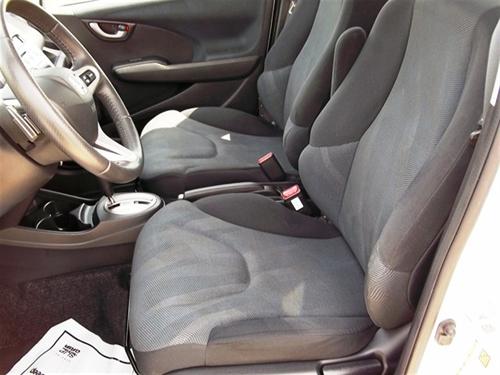 Honda Fit 2010 photo 2