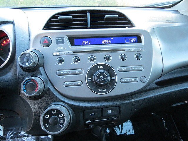 Honda Fit 2010 photo 3