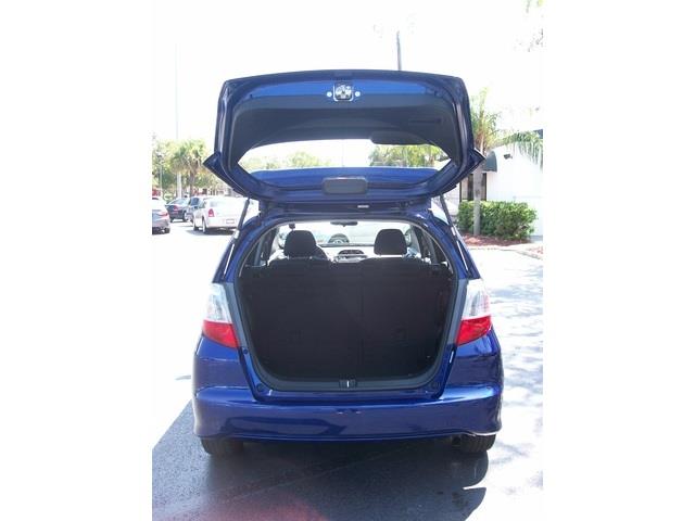 Honda Fit 2011 photo 16