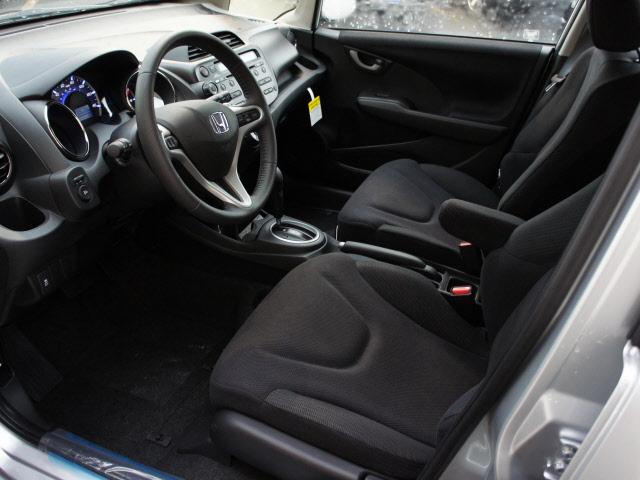 Honda Fit 2012 photo 2