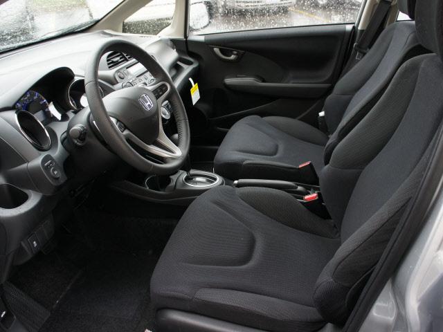 Honda Fit 2012 photo 2
