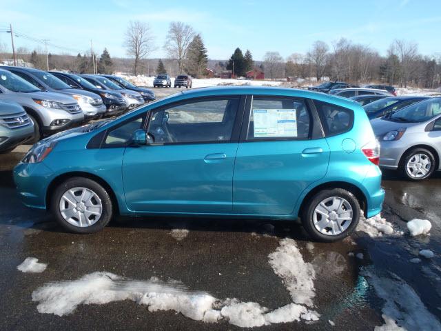 Honda Fit 2012 photo 1