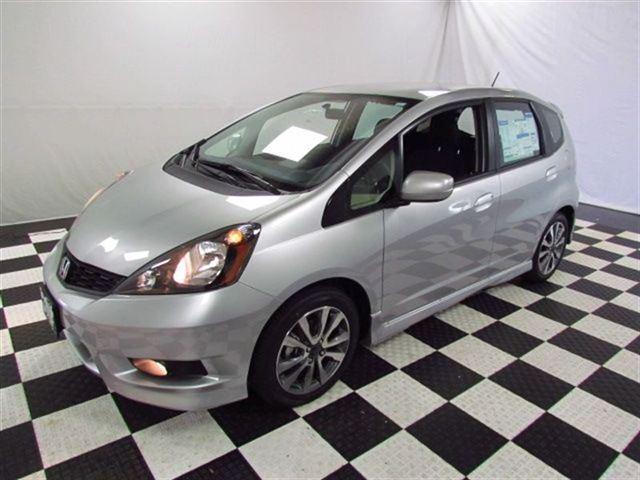 Honda Fit XLT 5 1/2 FT Unspecified