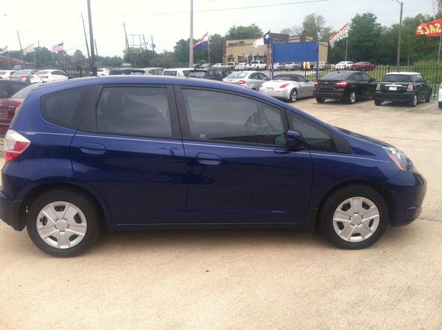 Honda Fit 2012 photo 1