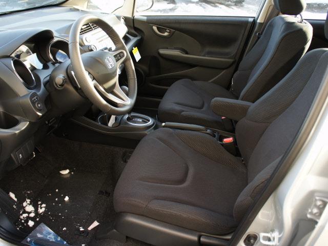 Honda Fit 2012 photo 2