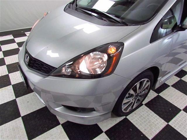 Honda Fit 2012 photo 1