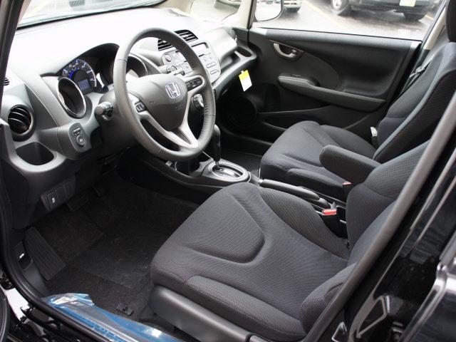 Honda Fit 2012 photo 2