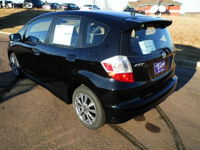 Honda Fit 2012 photo 3