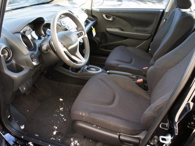 Honda Fit 2012 photo 2