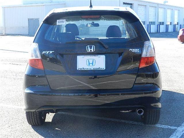 Honda Fit 2012 photo 3