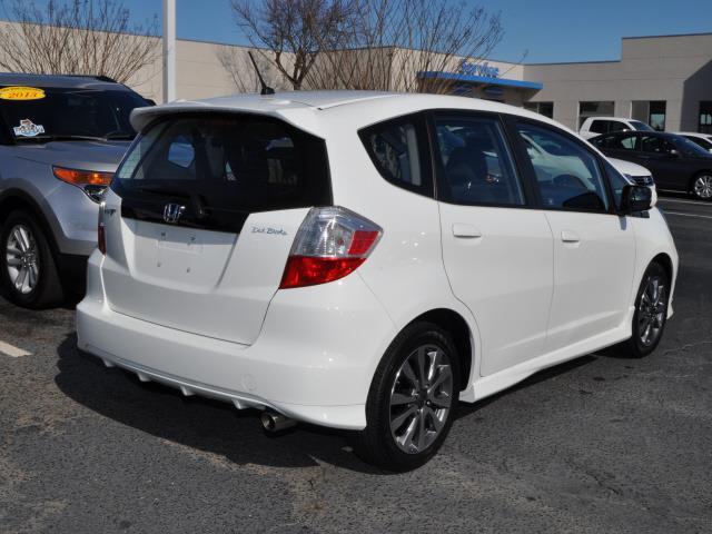 Honda Fit 2013 photo 4