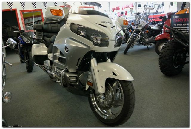 Honda GOLDWING 2012 photo 2